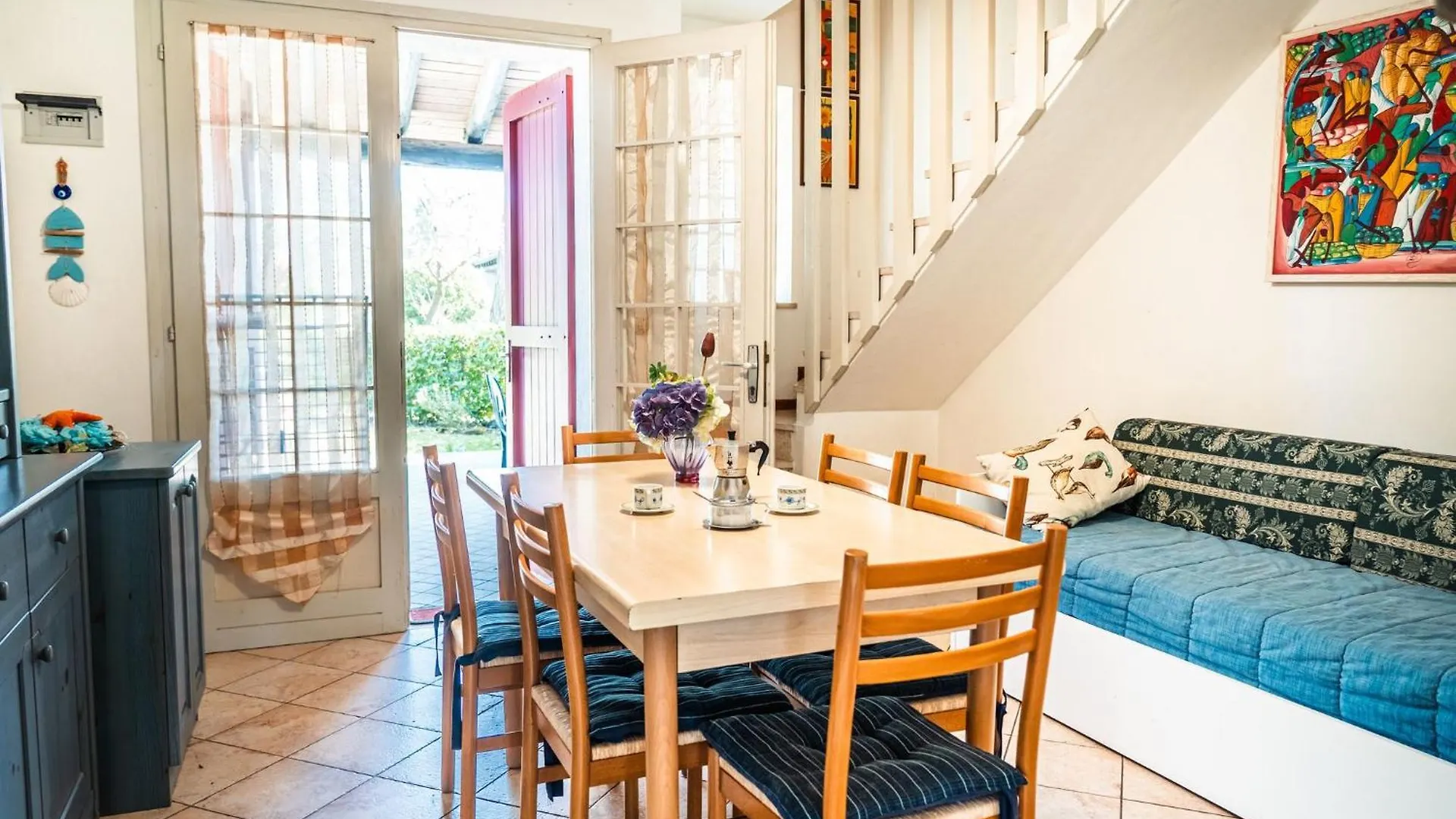 Charming Apartment With Garden And Pool 比比翁