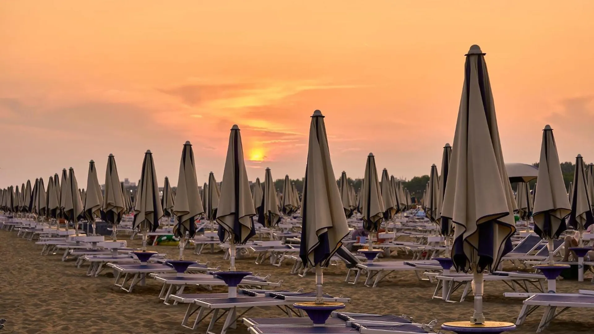 Charming Apartment With Garden And Pool Bibione Italy